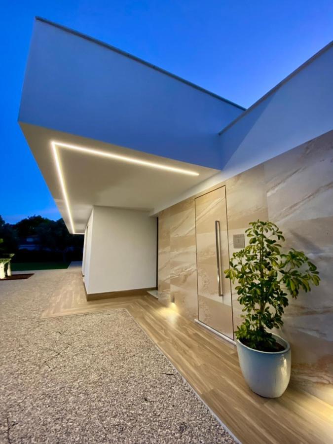 Vista Lago Ville Chiclana de la Frontera Exterior photo